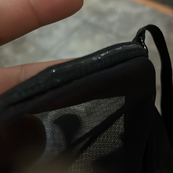 Skims-ULTRA FINE MESH STRAPLESS BRA NWT - Picture 14 of 15